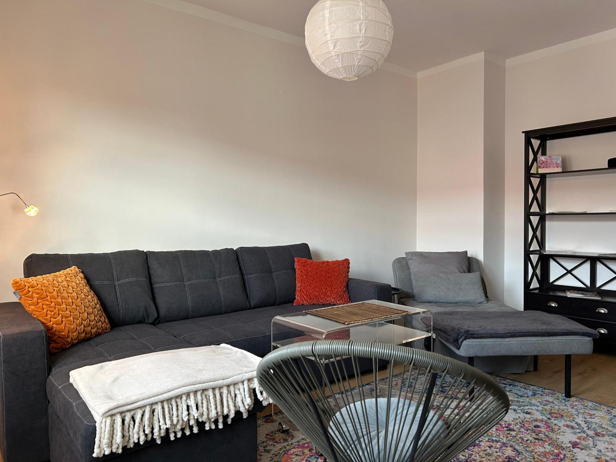 Schoene Neue 4 Zimmer Wohnung Mit Sued-Balkon Bis 8 Personen Наумбург Экстерьер фото
